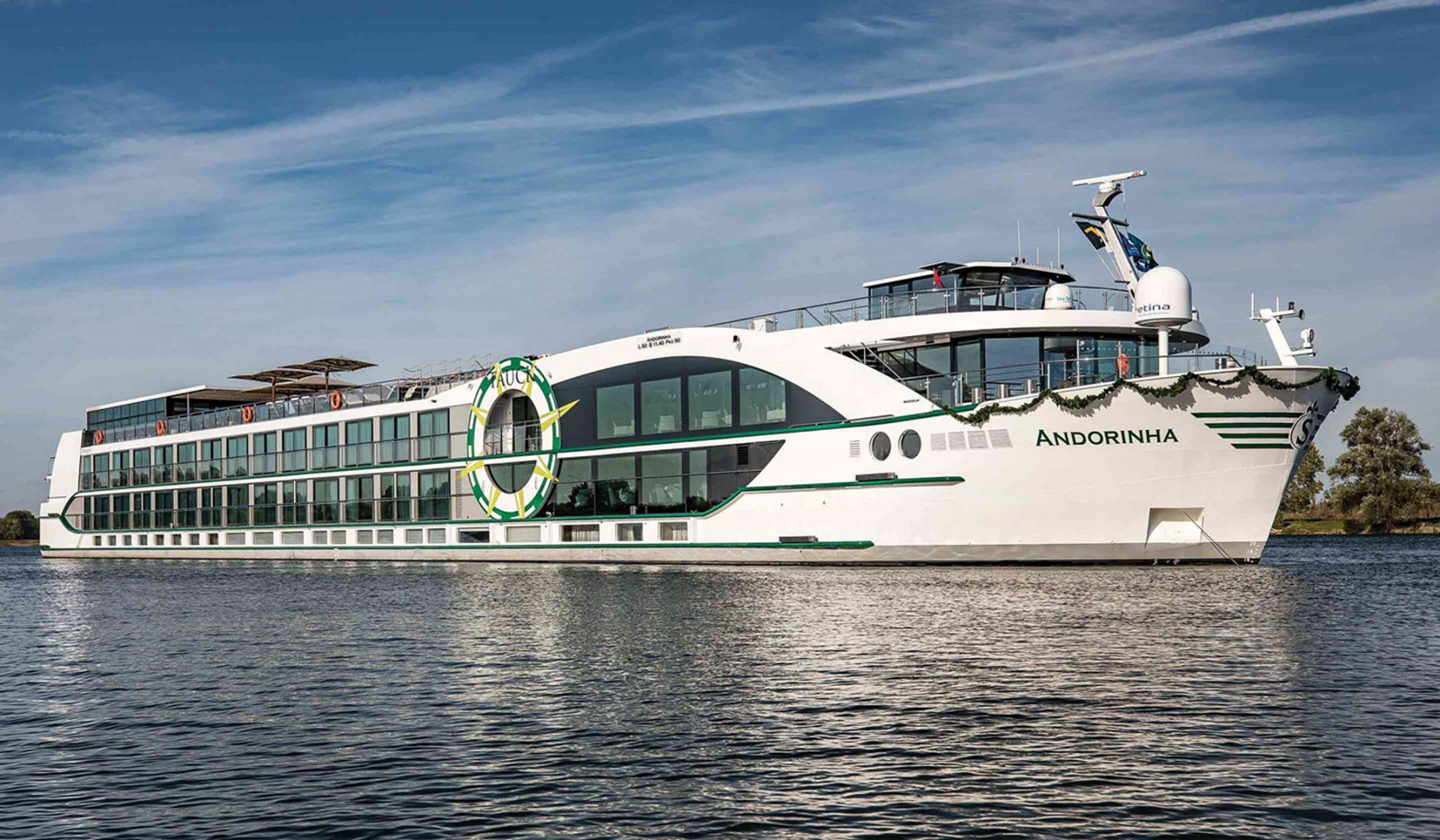 Cruising - Tauck's MS Andorinha